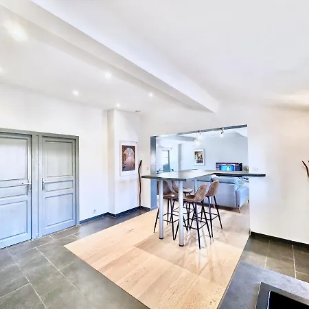 Ersextius, Lgll1, Apartment *